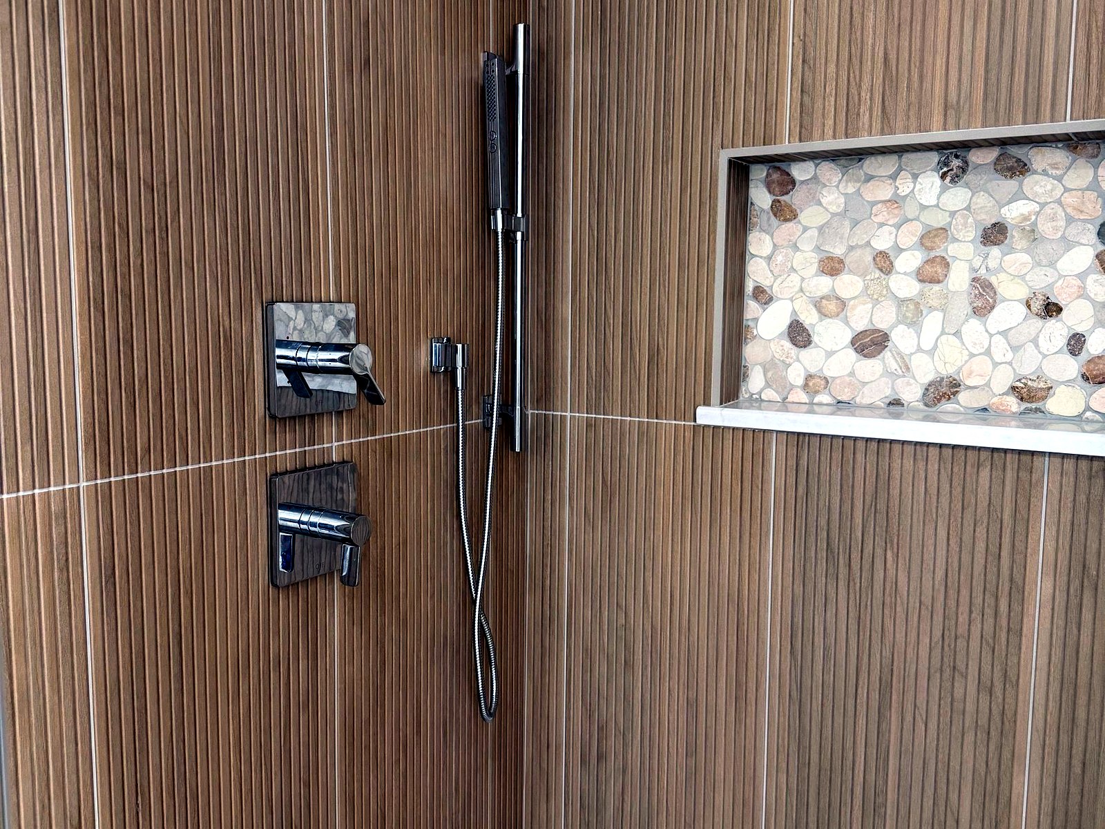 Custom Bathroom Renovations in Chicago, IL 03