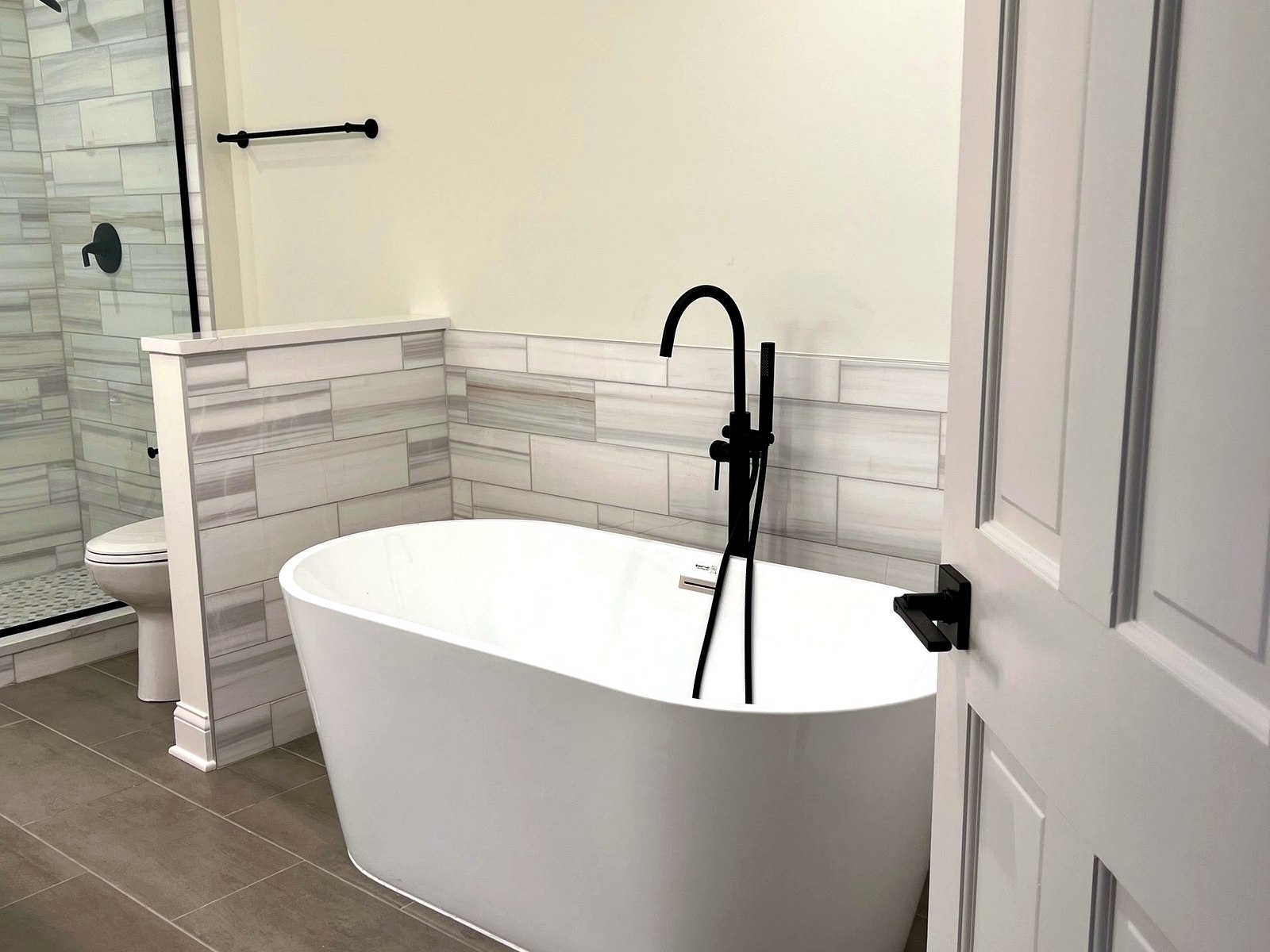 Custom Bathroom Renovations in Chicago, IL 08