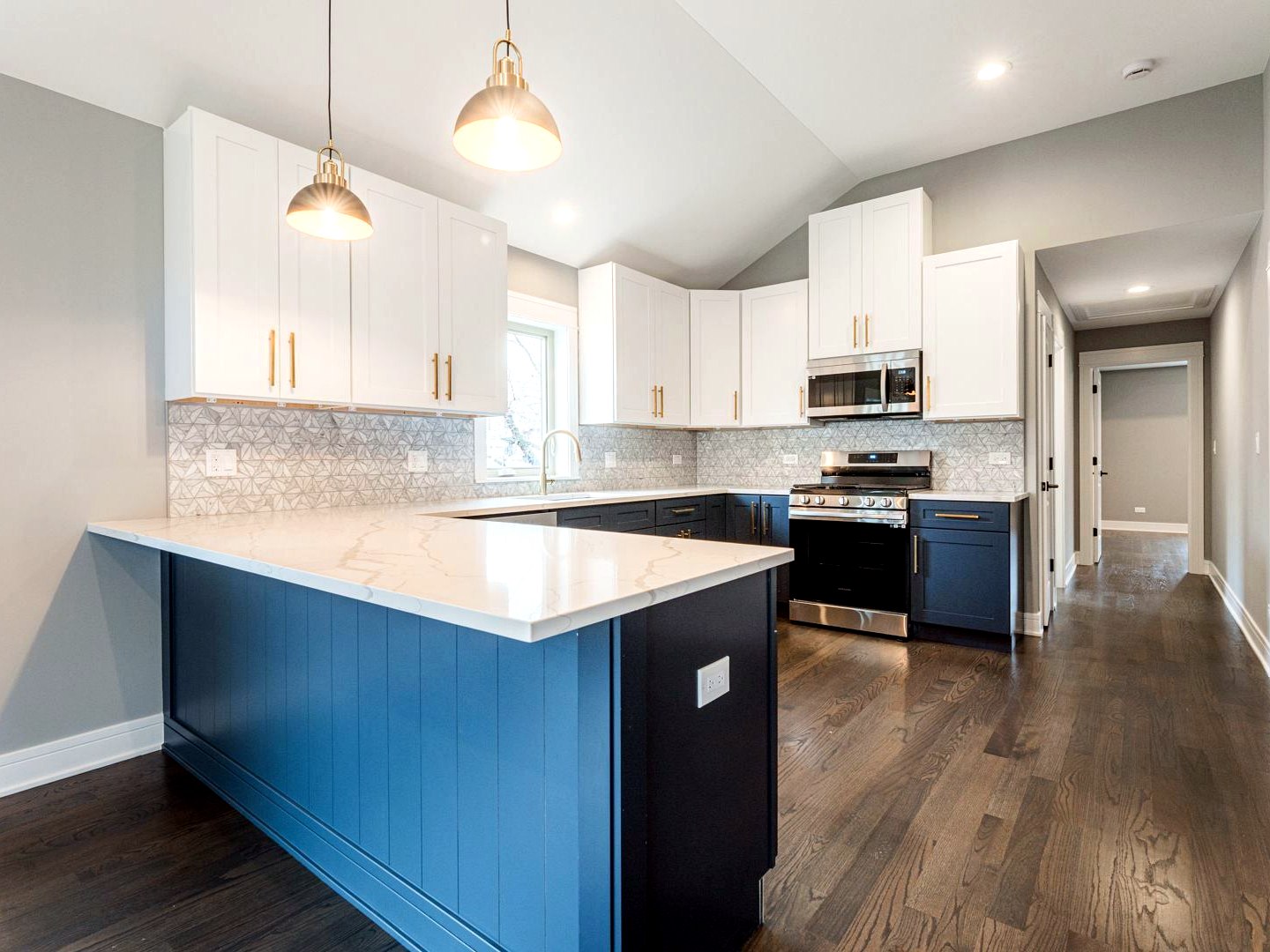 Kitchen Remodeling Contractors in Chicago, IL 05